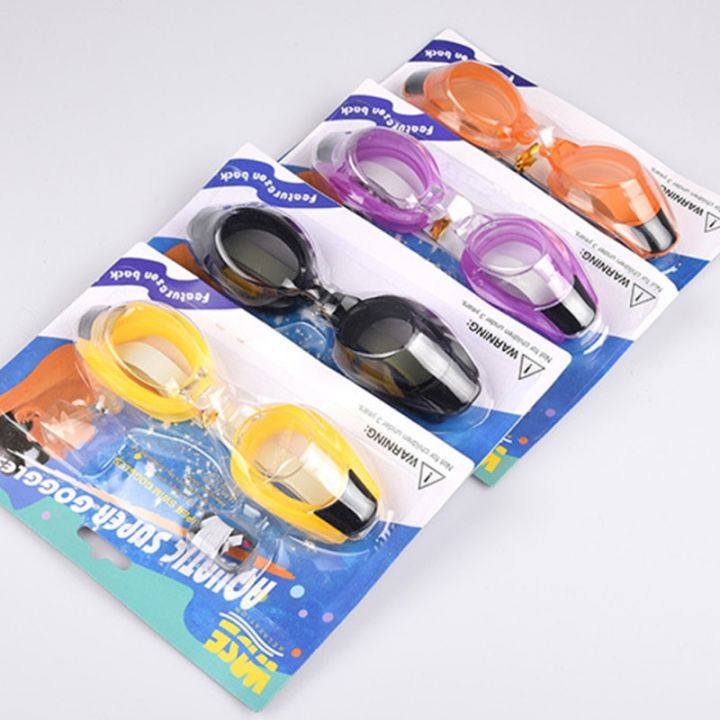 แว่นตาว่ายน้ำกันหมอก HD แบบแบนแว่นตาดำน้ำกันน้ำสำหรับกีฬาทางน้ำสายคาดกระจกสำหรับเด็กของผู้ใหญ่แว่นตาสระว่ายน้ำสีสันสดใส