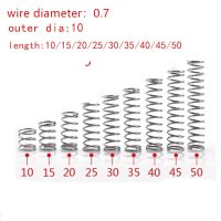 20ชิ้น/ล็อต0.7มม. 0.7X10สเตนเลสสตีลเส้นผ่านศูนย์กลางสายไฟสปริง0.7มม. เส้นผ่านศูนย์กลางภายนอก10มม. ความยาว10-50มม