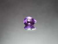 พลอยอเมทิสต์ (Amethyst) "อัญมณีแห่งความรัก ความสงบ" น้ำหนัก 0.95 ct ขนาด 8.5x4.2x7.6 mm. พลอยแท้ 100% เนื้อดี ราคาถูก