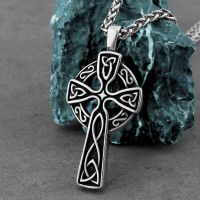 Vintage Religious Cross Necklace Men Celtic Amulet Hip Hop Biker Pendant Necklace Fashion Stainless Steel Jewelry Gift Wholesale Fashion Chain Necklac