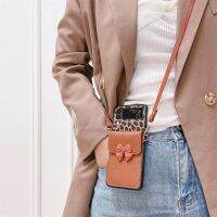 กระเป๋ามีช่องใส่น่ารักแฟชั่นสุดหรู Bowknot หนังเสือดาวเคสครอบโทรศัพท์กับ Crossbody สายยาวสำหรับ Samsung Galaxy Z Flip 4 3 2 Z Fold 5 4 3 2 5G