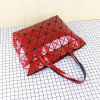 Issey Miyake Japans new trendy and personalized fashionable diamond-shaped womens bag glitter powder starry large capacity geometric