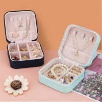 Portable Jewelry Box Candy Color Display Travel Jewelry Storage Organizer Jewelry Ring Necklace Earrings Storage Mini Zipper Box