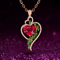 Fashion Women Ruby Peach Heart Necklace Luxury Wedding Jewelry Green Zircon Pendant Necklaces for Women Wedding Anniversary Gift