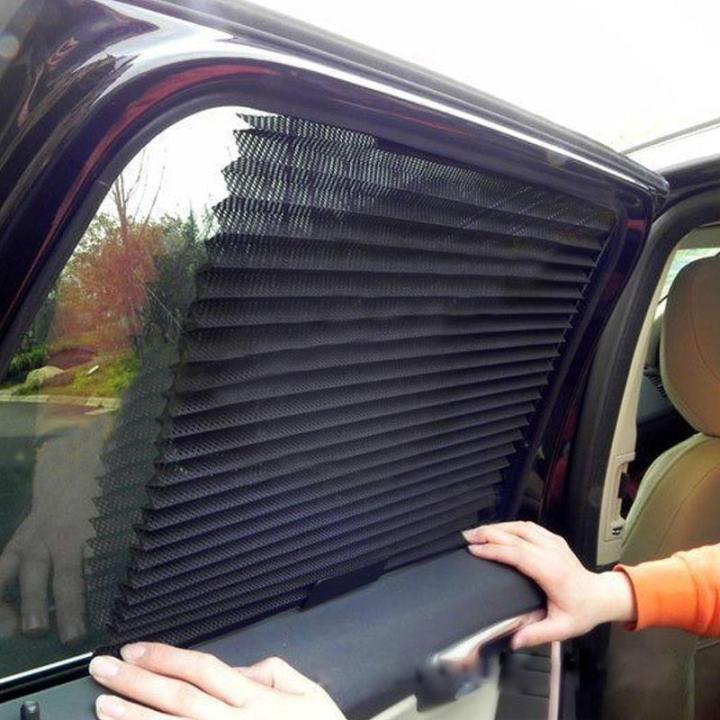 Không còn lo ngại về ánh sáng mặt trời chói chang khi lái xe. Rèm chắn nắng ô tô giúp bạn tạo khối và bảo vệ đồ nội thất từ tia UV.