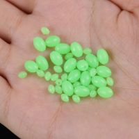 100PCS Fishing Beads Stopper Glow Oval Plastic Space Beans For Treble Hook Fishing Rigs Fishing Lures Accessories Accessories