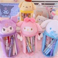 ของขวัญเด็กผู้หญิงครึ่งหนึ่งน่ารัก Cinnamoroll Kuromi เพลงของฉัน Tas Kosmetik ที่วางปากกากล่องดินสอกล่องดินสอกล่องดินสอกำมะหยี่ตุ๊กตาผ้ากำมะหยี่