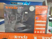 Tenda   AC1900 Smart Dual-Band Gigabit WiFi Router  Model AC18