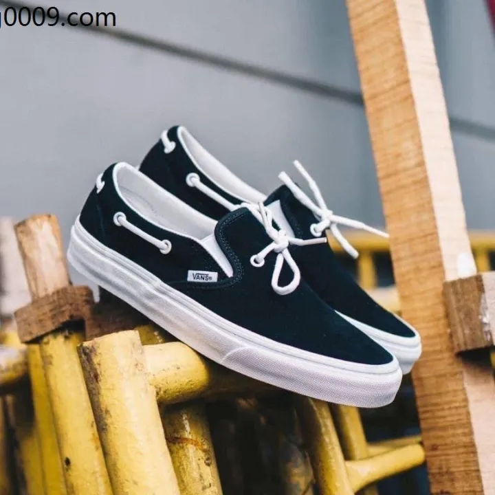 vans classic canvas shoes