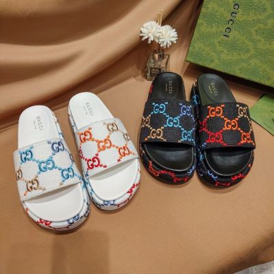 Thick Soled Embroidered Slippers for Couples 2 Gradient Beach Slippers