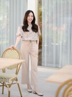 prettythingonme Reese pant (Brown khakhi) - กางเกงทรงชิลๆ สบายๆ มีtexture นูนๆในตัวเก๋ๆ แต่ความน่ารักและmatchง่ายเต็ม100 เนื้อผ้าไม่หนามาบาง มีซับในทั้งตัว