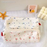 ๑✒ Kawaii Floral Fresh Style Pencil Bag Small Flowers Pencil Cases Cute Simple Pen Bag Storage Bags School Supplies Stationery Gift