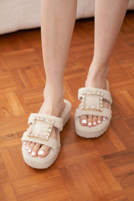 SV006-Nobelle Sandals Teddy Hair