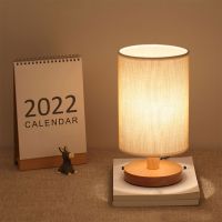 USB Bedside Lamp Night Lights Table Lamp For Bedroom Wooden Desk Lamp Bedside Night Light with Cylinder Lamp Shade Home Decor Night Lights