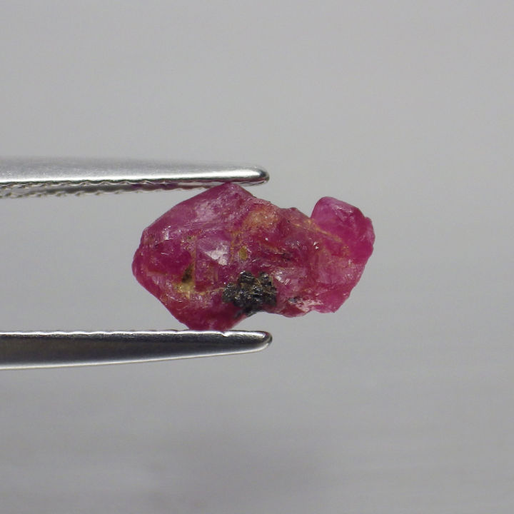 พลอย-ก้อน-รูบี้-ทับทิม-ดิบ-ธรรมชาติ-แท้-unheated-natural-unheated-ruby-tanzania-หนัก-2-73-กะรัต