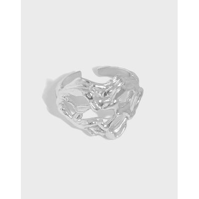 [COD] 582 Korean version of ins niche design minimalist all-match hollow heart-shaped texture open ring female