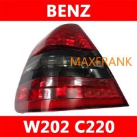 FOR Benz  W202  C220 TAILLIGHT TAIL LIGHT TAIL LAMP BRAKE LIGHT BACK LIGHT สำหรับรถเบนซ์ C220 W202ไฟท้ายไฟท้าย Lampu Belakang ไฟเบรกไฟท้าย