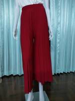กางเกงอัดพลีท ทรงขาบาน คล้ายกระโปรง ผ้ายืด สีแดง งานป้าย