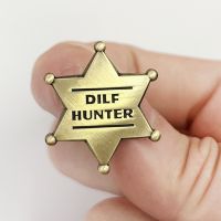 【DT】hot！ DILF Star Badge Brooches Pin for Hot Dad Lovers Adult Gag Gifts