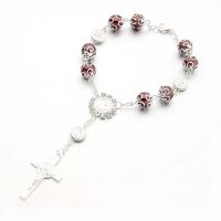 Baby Pearl Baptism ของขวัญทางศาสนาคาทอลิกสำหรับ Cross Finger Chain Mini Rosary Multicolor สำหรับ Cross สร้อยข้อมือสำหรับ W