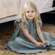 Đầm Bé Gái Mới 2020 Đầm Khoét Lỗ Thêu Cotton Mùa Hè Cho Trẻ Em Quần Áo Trẻ