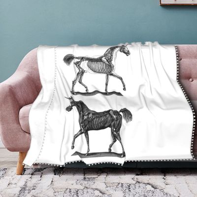 Horse Blanket Super Soft Cheap Pom Pom Bedspread Warm Fleece For Photo Shoot Blanket