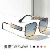 [COD] New large frame punk sunglasses European and personality rivet female cross-border all-match