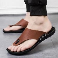 Massage Flip-flops Summer Men Slippers Beach Sandals Comfortable Men Footwear Non-Slip Bathroom Slippers Brown Men Slides