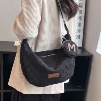 ifashionbag(IF1921) กระเป๋าสะพายข้างมีกระเป๋าใส่เหรียญM ผ้าฝ้ายสีพื้นลาย-เส้นตาราง