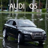 รถออดี้สปอร์ต SUV Q5รถ1:32 Gratis Ongkir ใหม่พร้อมไฟเสียงแบบดึงถอยหลังโมเดลของเล่นเหล็กหล่อสำหรับคอลเลคชั่นของขวัญสำหรับเด็ก