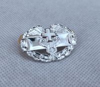 tomwang2012.U.S. ARMY 1ST AWARD COMBAT MEDICAL Insignia Metal BADGE PIN silver