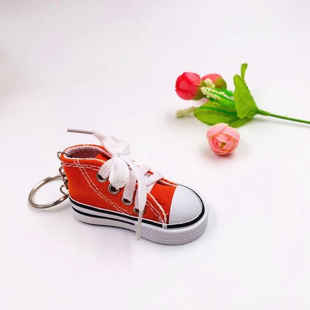 cw-shoes-keychain-canvas-sneaker-tennis-shoe-keyrings-car-pendent-chain-men-accessories