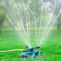 สปริงเกอร์ปักสนาม สปิงเกอร์รดน้ำต้นไม้ 5 ก้าน สูง1ฟุต รดน้ำสนามหญ้า Sprinkler หมุน 360 องศา