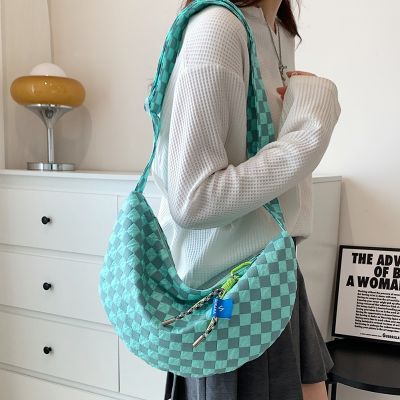 Plaid Women Messenger Bag Fashion Half Moon Crescent Bag Casual Portable Simple Lightweight Large Capacity for Weekend Vacation