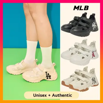 MLB Korea Unisex Chunky Sandals NY Yankees Black