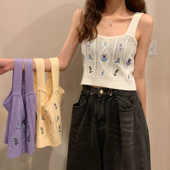 พร้อมส่ง-เสื้อกล้ามไหมพรมลายฉลุปักดอกทรงครอปเอวลอย-สไตล์เกาหลี-น่ารักมากคร่า-lg030