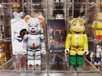 (ของแท้) Bearbrick Series 36 คู่ IT Pennywise 100% แบร์บริค พร้อมส่ง Bearbrick by Medicom Toy มือ2 ตั้งโชว์ สภาพดี มีการ์ด