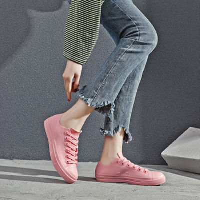 royallovers ส่งเร็ว🚚🚚🚚 รองเท้าผ้าใบลำลองสำหรับผู้หญิงสีลูกกวาด รองเท้าผ้าใบ ระบายอากาศได้ สีชมพูเย็น