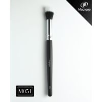 แปรงรองพื้นไซส์เล็ก MAGIQUE (FOUNDATION BRUSH) ขนสังเคราะห์เกรด A (M051)