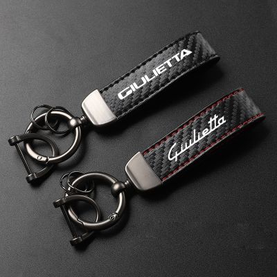 Car Carbon Fiber Leather Keychain Horseshoe Buckle Jewelry for Alfa Romeo Giulietta Styling Keychain Car Accessories