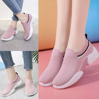 หญิงสไตล์เกาหลีรองเท้าผ้าใบแฟ ราคา ถูกผ้าใบรองเท้ากลางแจ้ง （สีชมพู）Women Super sport shoes Athletic Sneakers Running Flat LTH382-7