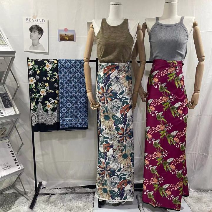 batik-sarong-พร้อมส่ง-ผ้าถุงลายไทย-เย็บสำเร็จ-ผ้าถุงลายไทย-กว้าง-2-เมตร-ผ้าถุงสำเร็จ-ผ้านิ่ม-ไม่ลื่น-ซับน้ำดี-สีไม่ตก