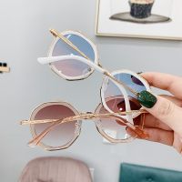 【YF】❖  New Fashion Kids Sunglasses Boys Colored Glasses Children Irregular UV400