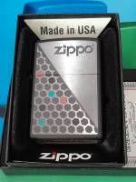 ZIPPO 48709  ZIPPO HEXAGON DESIGN  BLACK MATTE COLOR IMAGE  สีดำเมทาลิคลายแบบสกรีน  ของใหม่ไม่ผ่านการใช้งาน  มาพร้อมกล่อง  รับประกันของแท้