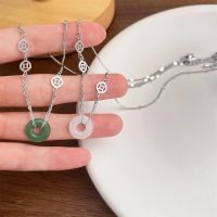 【CW】 Girlfriends  39; Bracelets Women  39;s Safety Buckle Necklaces Girlfriends  39; Necklaces Luxury and Niche High level Design Pendants