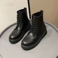 Pssm Sepatu BOOT Pendek ขนแกะบางสำหรับฤดูหนาว,2023อเนกประสงค์นุ่ม Sepatu BOOT Pendek มีเชือกผูกรองเท้าบูท Martin สีดำหล่อสไตล์อังกฤษสำหรับผู้หญิง