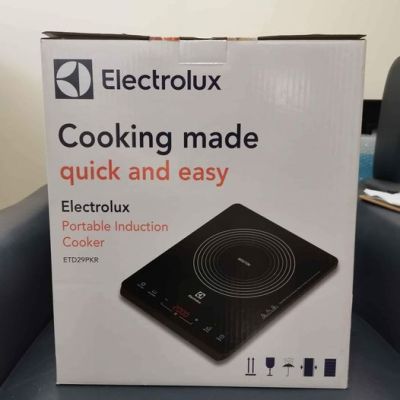 เตาแม่เหล็กไฟฟ้า Electrolux หน้าจอ LED แถมฟรีหม้อสแตนเลส ETD29PKR