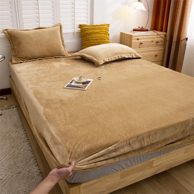 Velvet Mattress Cover Bedspread, Warm Bed Sheets Winters