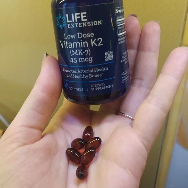 low-dose-vitamin-k2-mk-7-45mcg-90-softgels-life-extension-k-2-promotes-arterial-health-and-healthy-bones