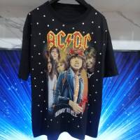 เสื้อปักแฟชั่นวิบวับ ปักมือทำเอง ลายAC/DC อก52" ยาว31" เสื้อปักวินเทจ ปักเพชร ปักเลื่อม ปักหมุด เสื้อoversize เสื้อทำเอง